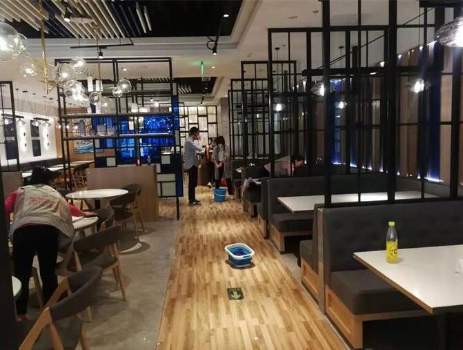 鄭州開(kāi)荒保潔 鄭州開(kāi)荒保潔