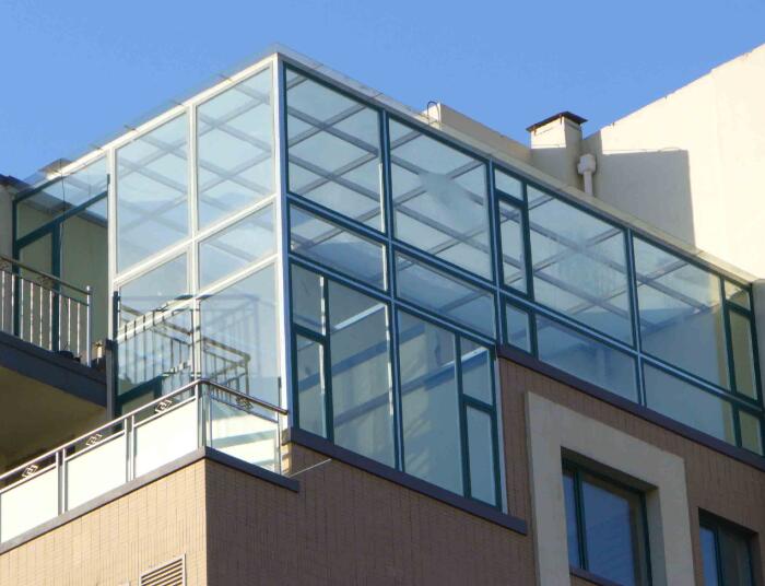 鄭州玻璃幕(mù)牆清洗 鄭州玻璃幕牆清洗