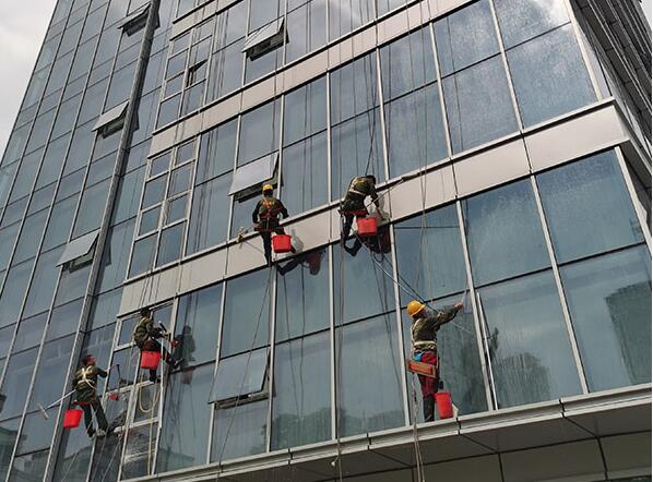 鄭州(zhōu)外牆清(qīng)洗 鄭州外牆清洗(xǐ)