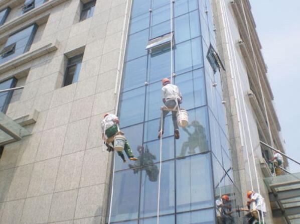 鄭(zhèng)州外牆(qiáng)清(qīng)洗 鄭州外牆(qiáng)清洗