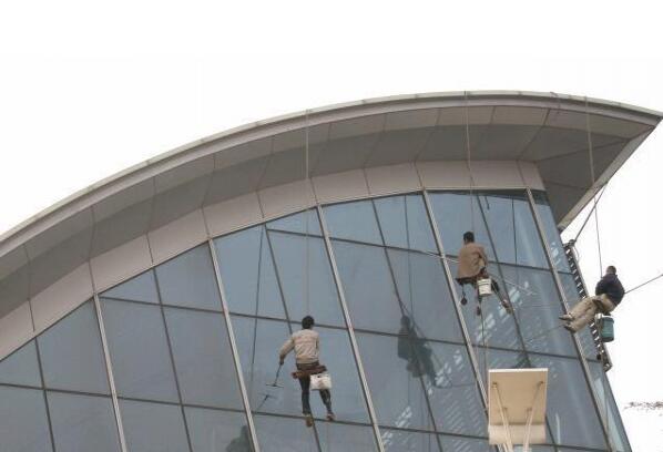 鄭州外(wài)牆清(qīng)洗 鄭州(zhōu)外牆清洗